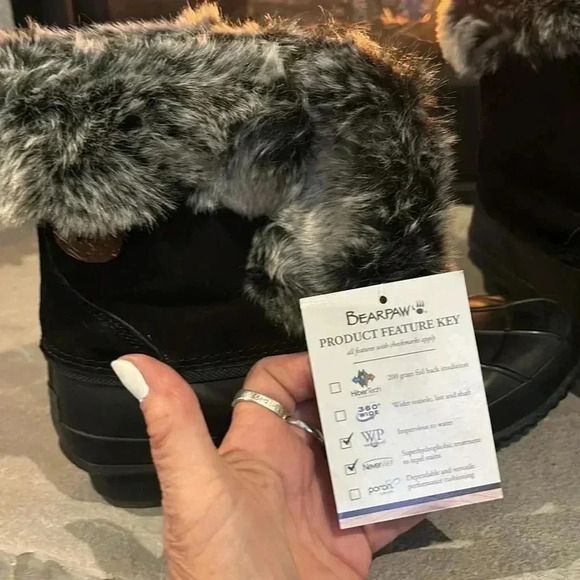 BEARPAW Deborah Waterproof Snowboots, Cow suede, faux fur & wool blend lining-8 - Picture 13 of 16